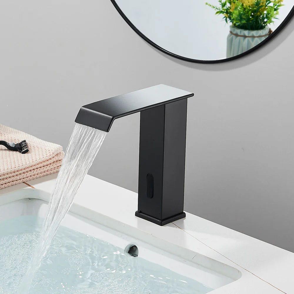 Torneira Elétrica Para Banheiro Com Sensor Touch Imperia